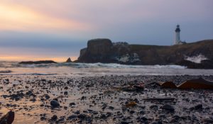 Yaquina-Bay-Lighthouse-300x175